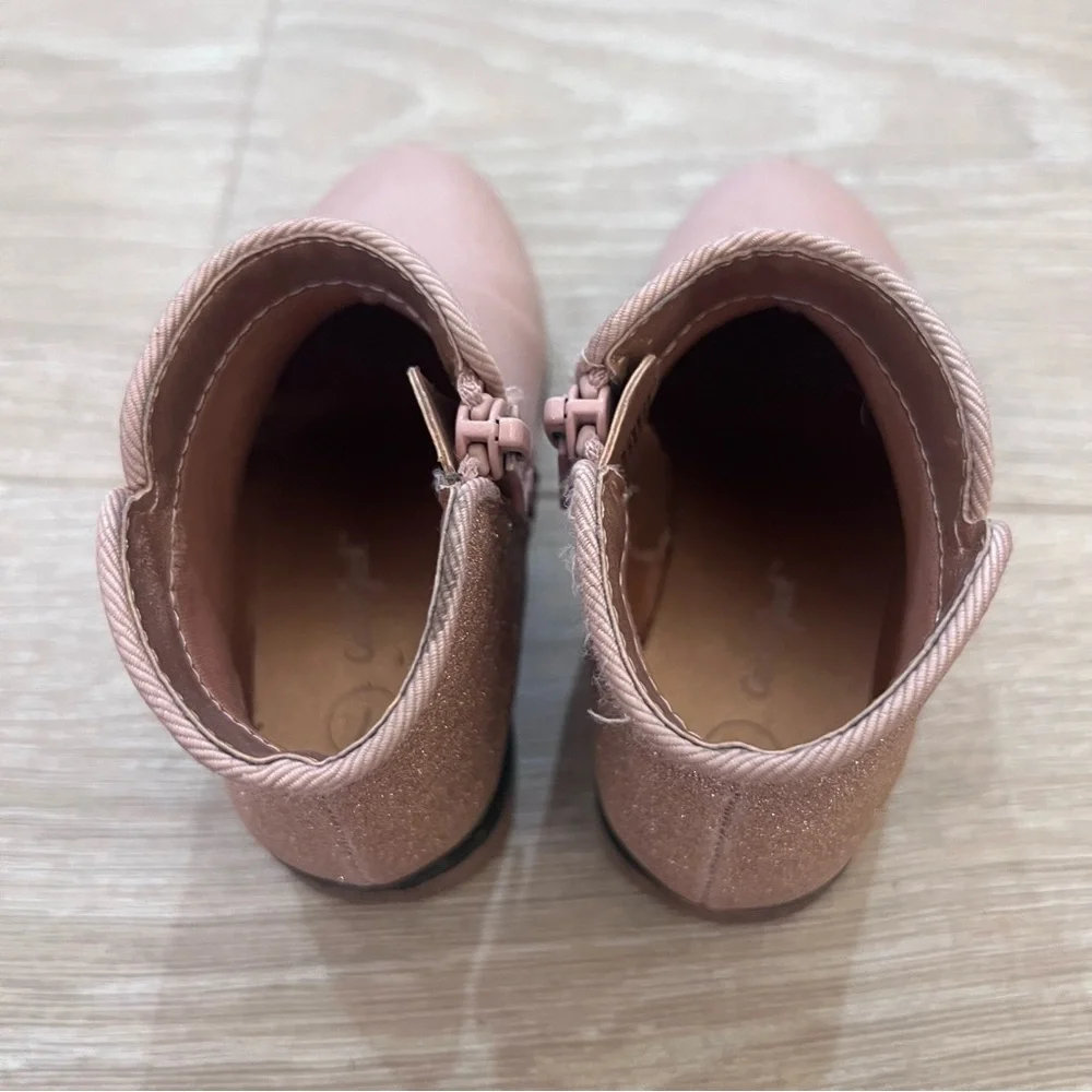 Pink Cat and Jack Sparkly Toddler Boots size 7